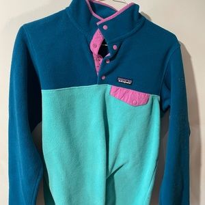 Patagonia pull over jacket size medium aqua blue purple